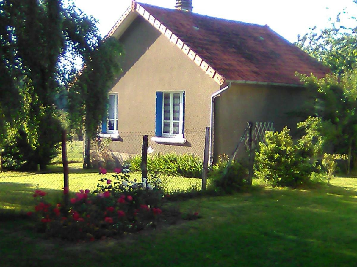 Gite La Maison De Lea Villa Saint-Agnant-de-Versillat Exterior foto